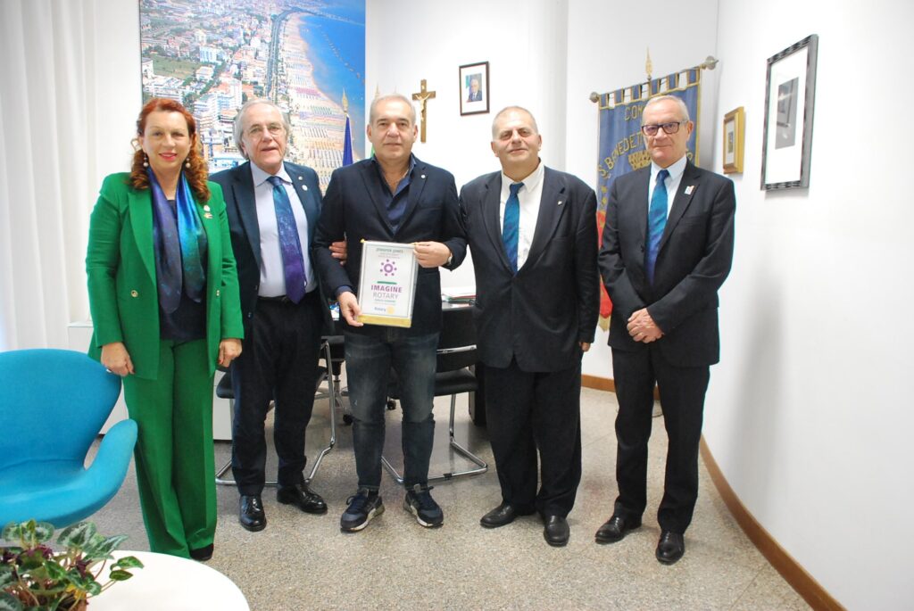 i vertici Rotary con il sindaco Spazzafumo
